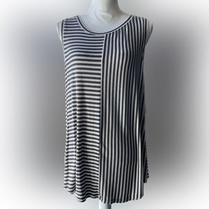 Cabi London Tank #3417 Striped sleeveless Keyhole XL